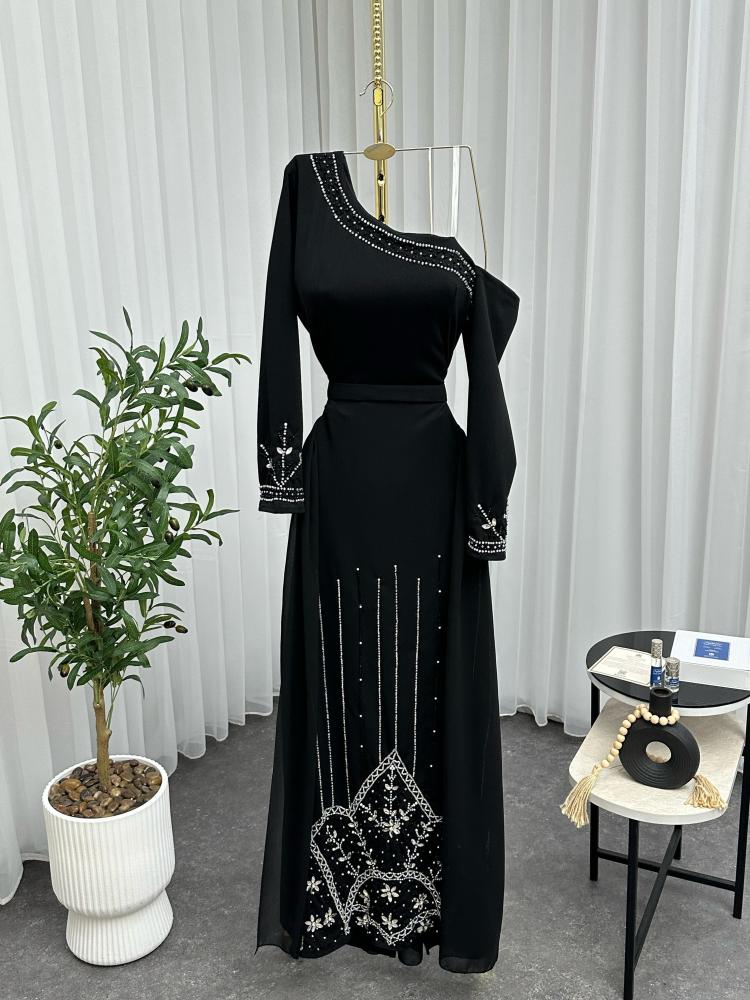 فستان اسود راقي