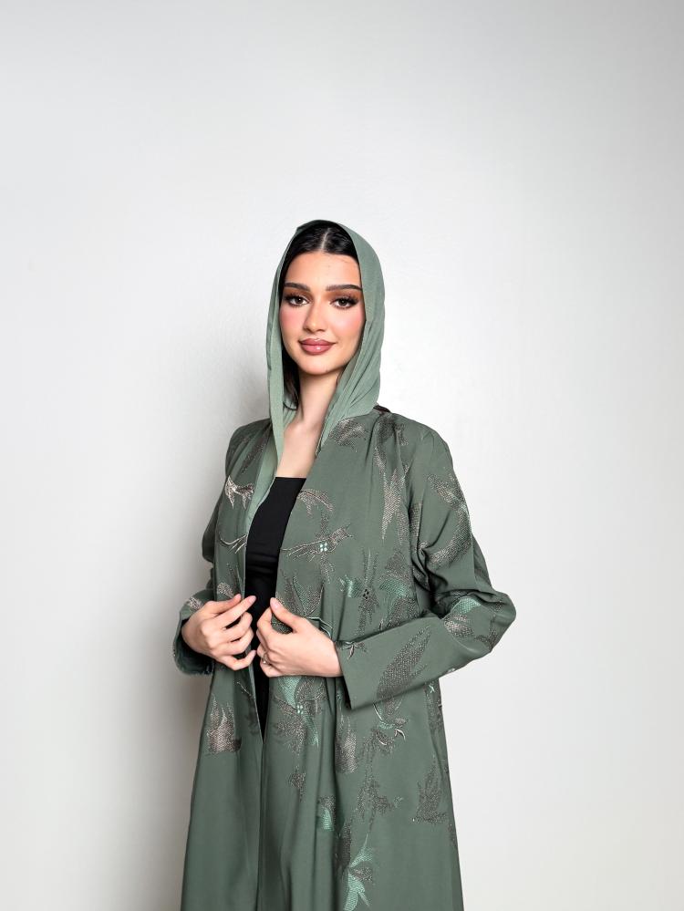 Elegant abaya with delicate embroidery