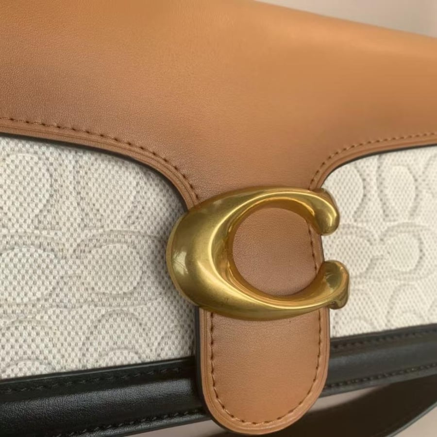شنطه كوتش تابي Coach