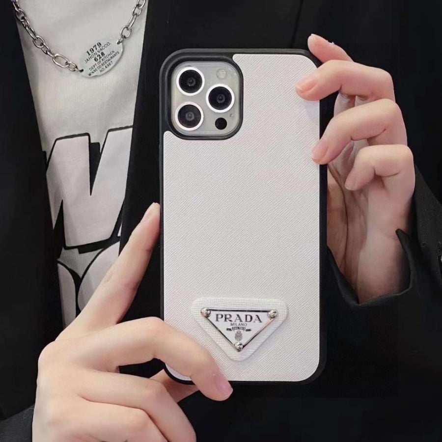 غلاف برادا Prada آيفون