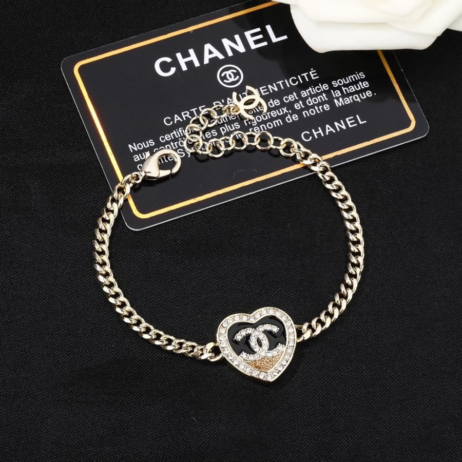 شانيل CHANEL بكامل الملحقات