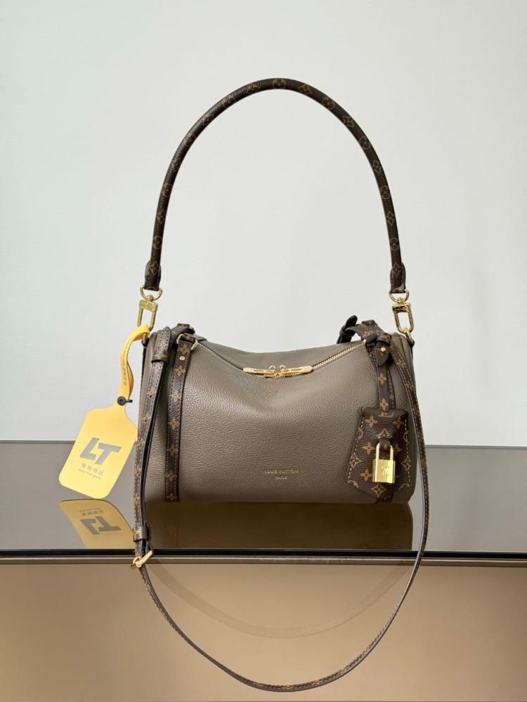 شنطه لويس فيتون حجم 36 cm ماستر