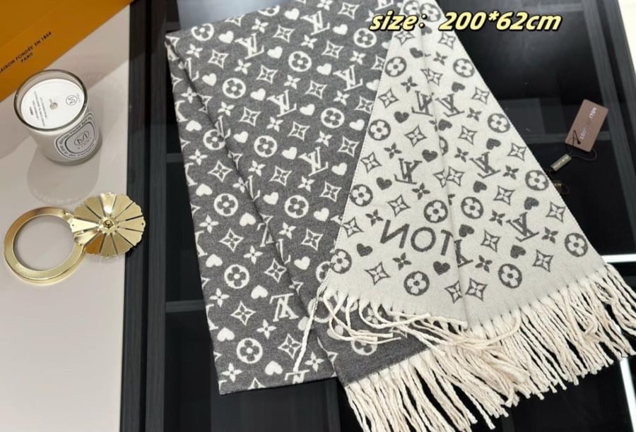 اوشحه LV قطن 100% مع الملحقات