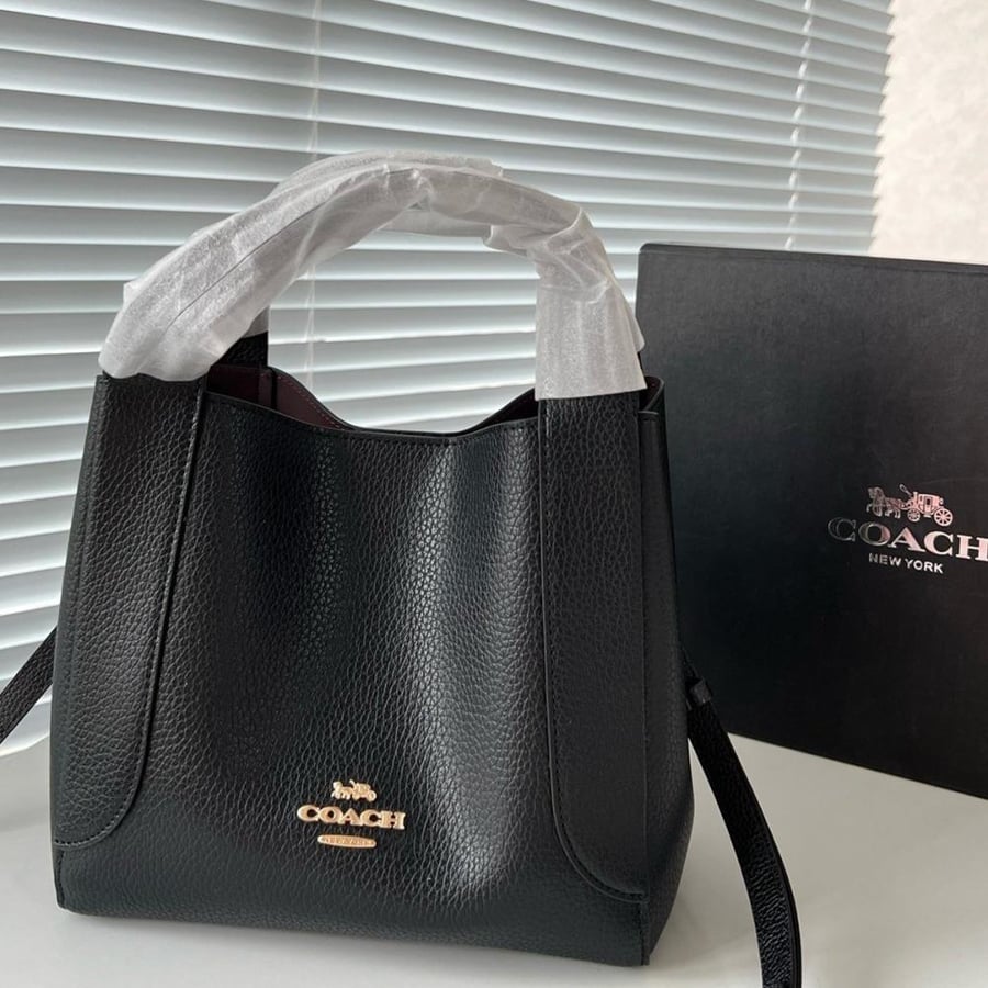 شنطه كوتش Coach