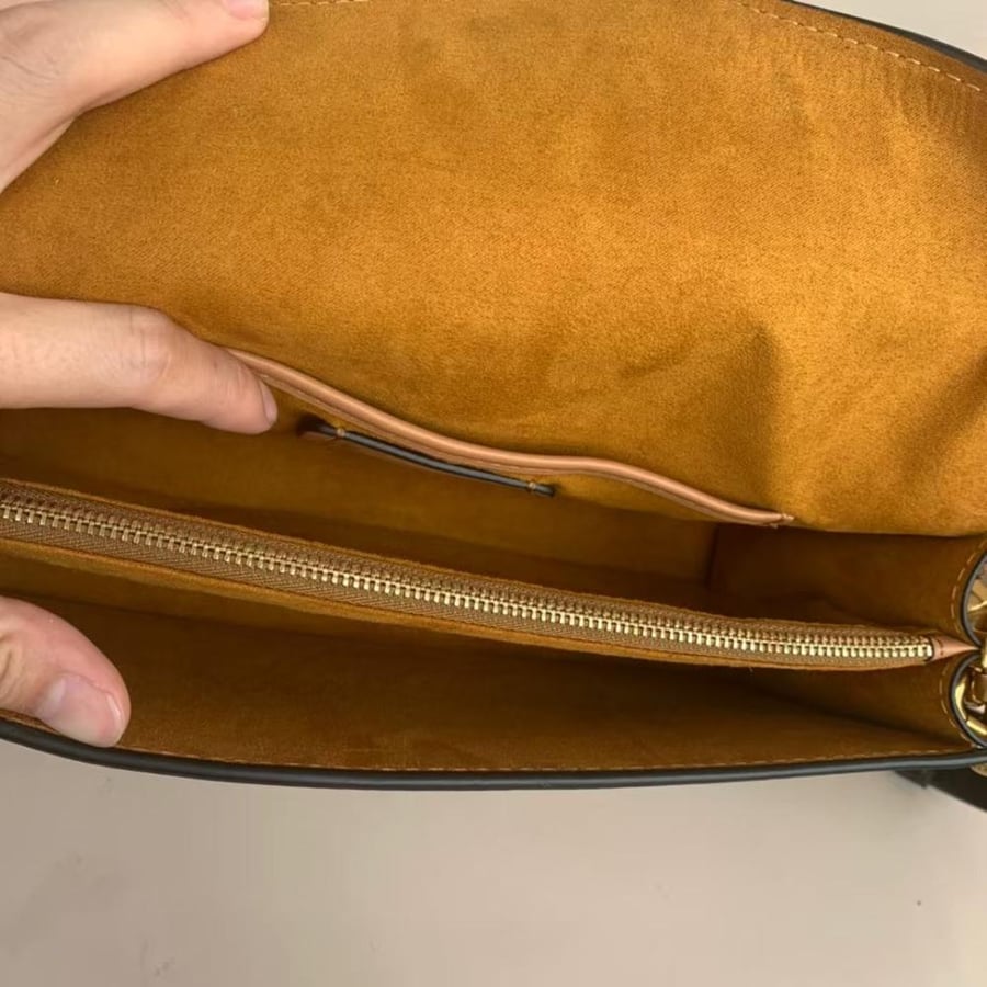 شنطه كوتش تابي Coach