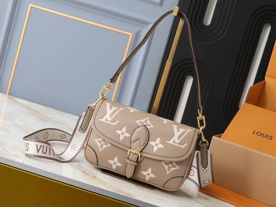 شنطه لويس فيتون Lv