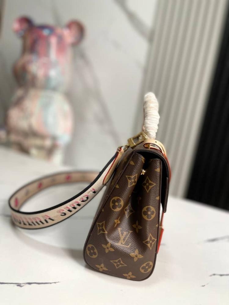 شنطة لويس فيتون LV مقاس الكبير