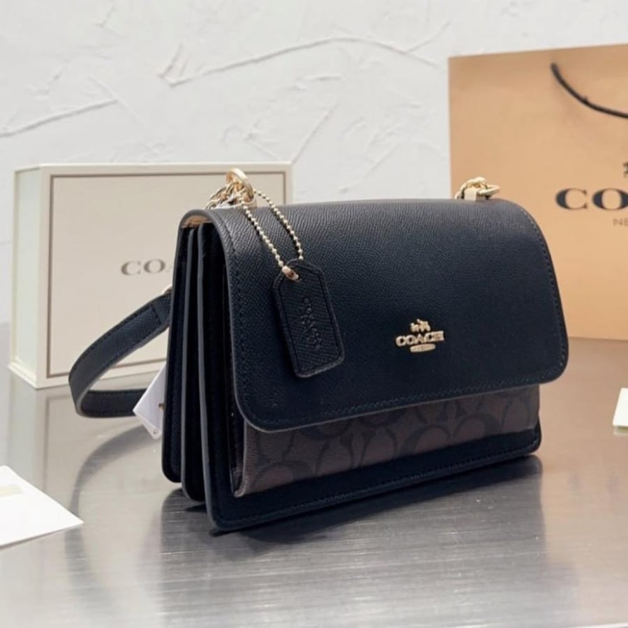 شنطه كوتش Coach