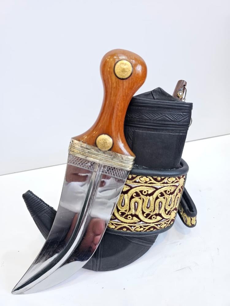 جنبيه  وتر شبيه الزراف