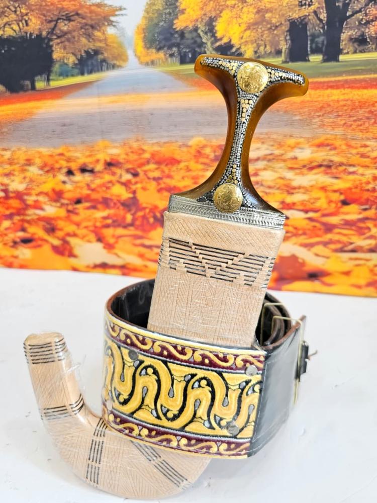 جنبيه صنعاني شبح شبيه الزراف