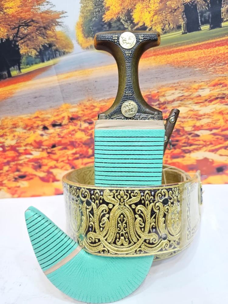 صنعاني وتر شبيه الزراف