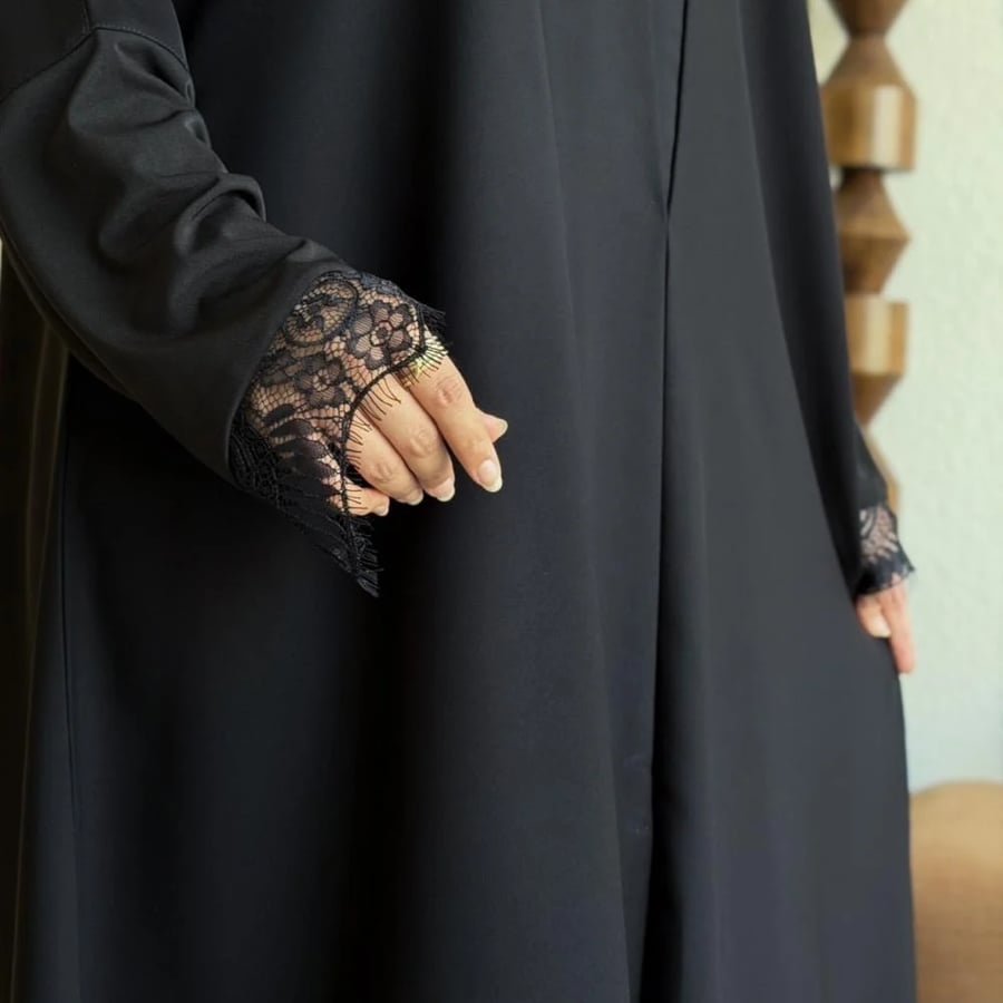 عباية بأكمام استرتش