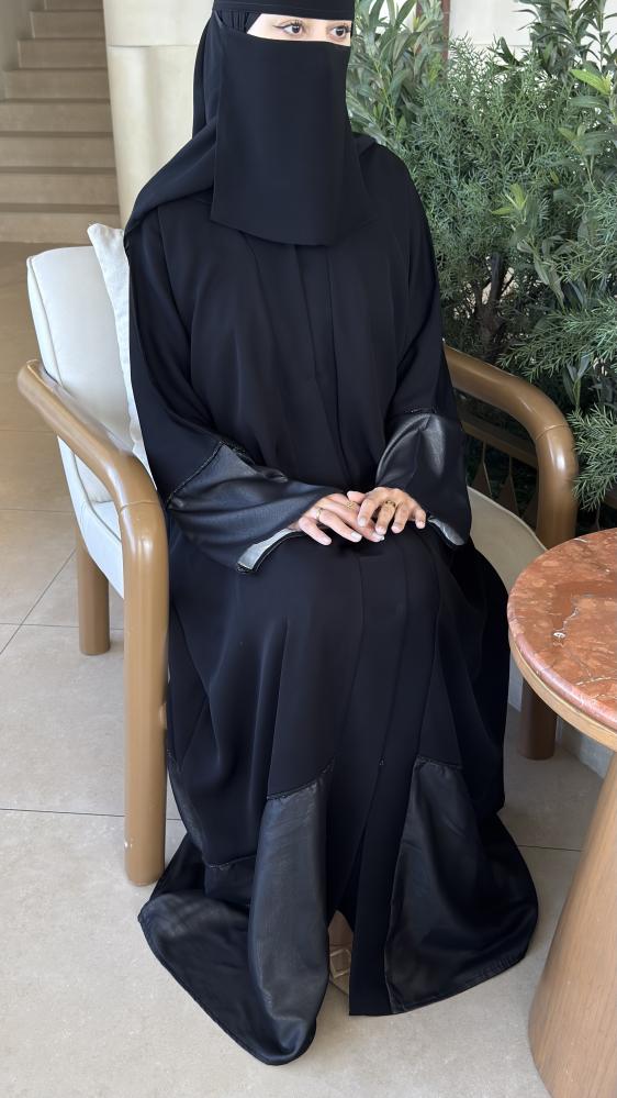 عباية المها خليجية