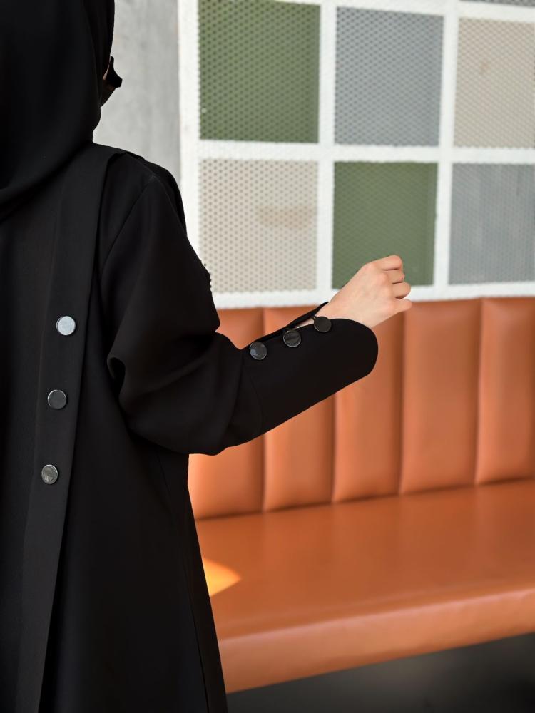 عباية رسمية سوداء راقية مناسبة للدوام