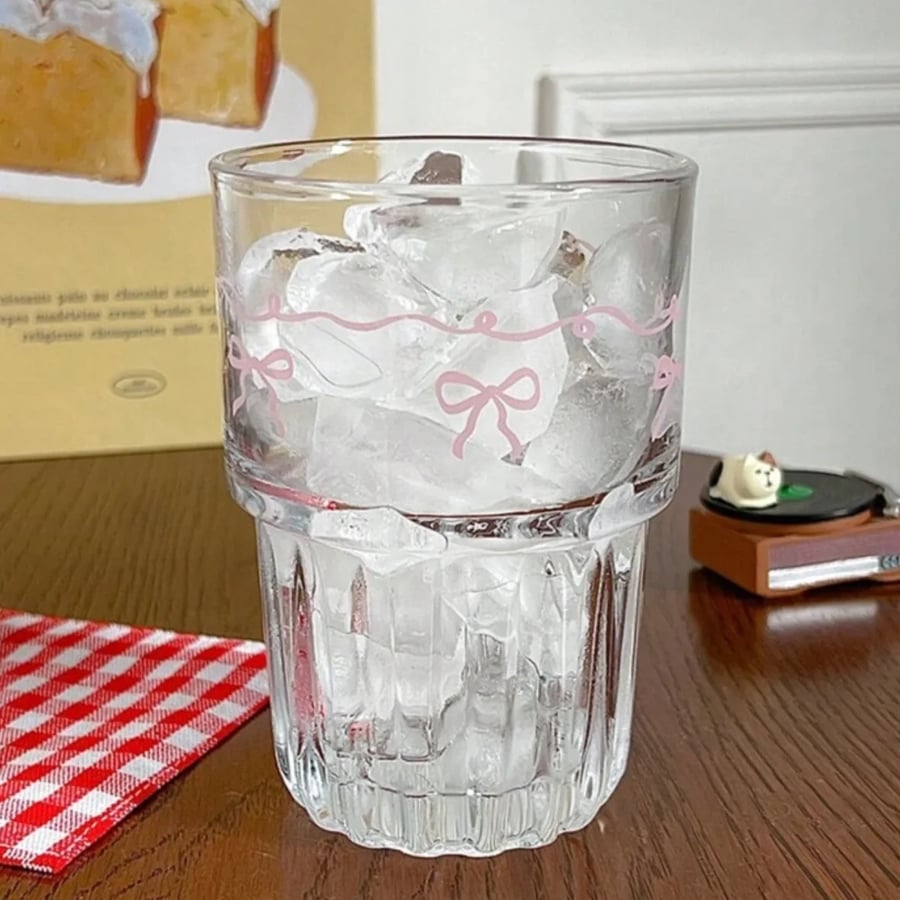 Ribbon cup