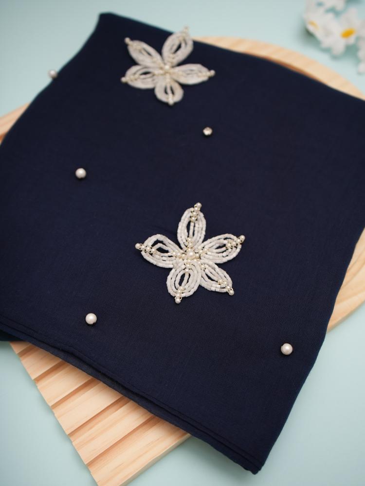 Beaded bloom Navy