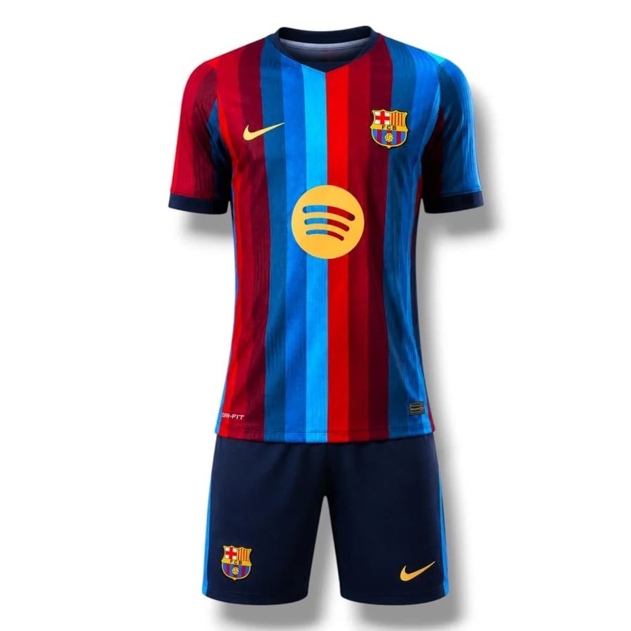 طقم برشلونة الأساسي 2026-2027