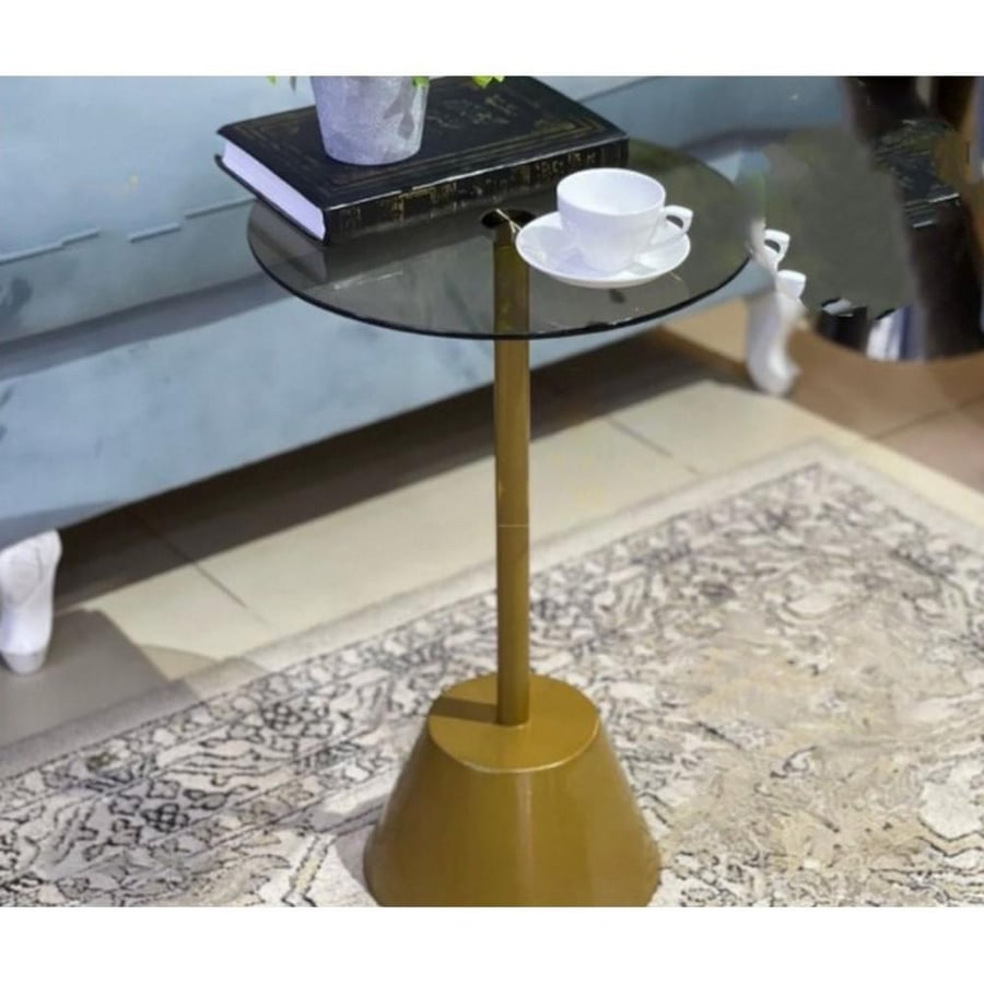 طاولة جانبية