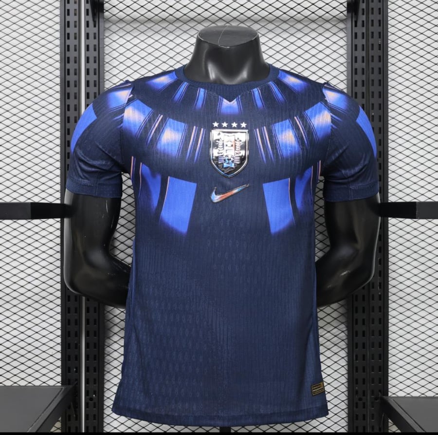 Uruguay reserve T-shirt 26/27 - Player's edition