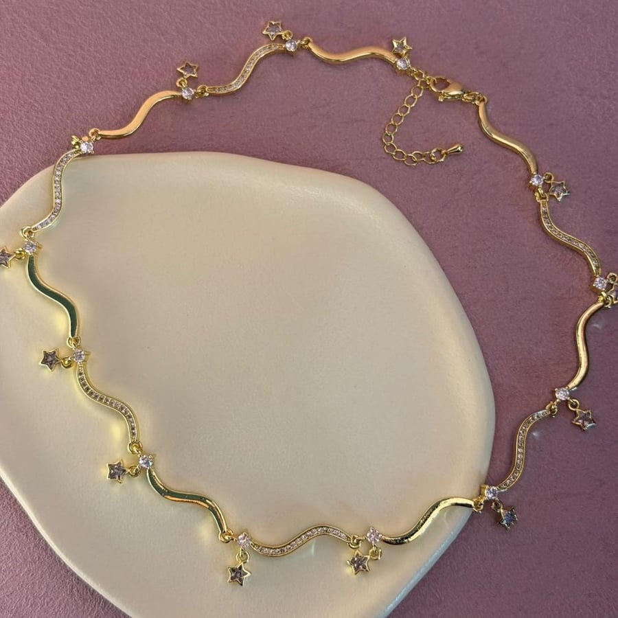 Crystal wave necklace