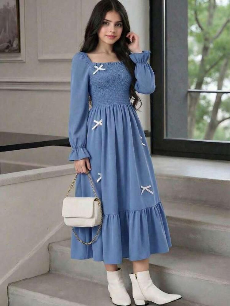 فستان بناتي أنيق بياقة مربعة وأكمام منفوشة