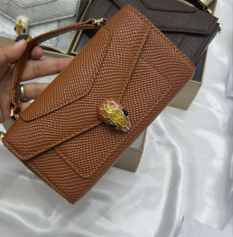 شنطة بولغاري