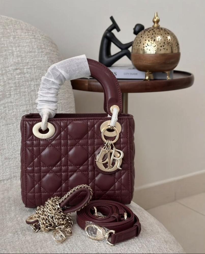 شنطة ديور