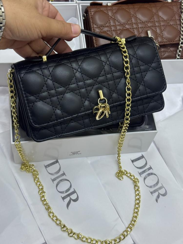 شنـطة ديور من متجر جوهره