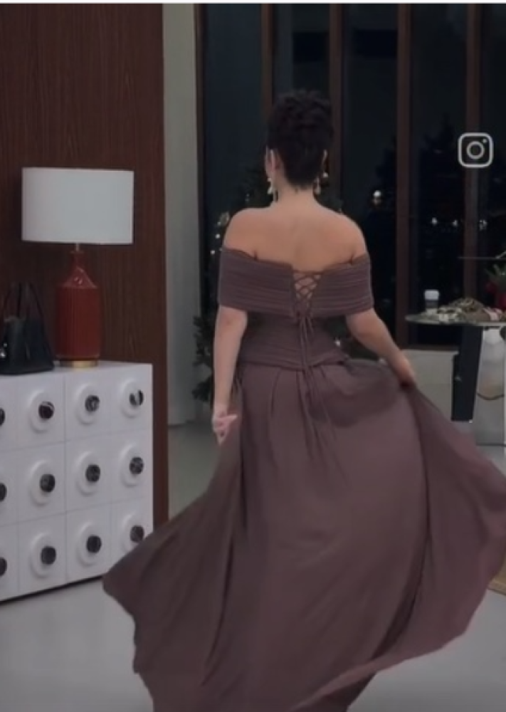 فستان سهره اللون بني باربي اصلي درجه اولى بكسرات بليسيه  من متجر جوهره  TR