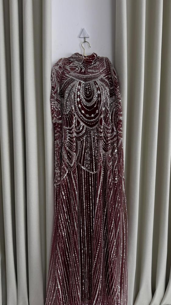 Evening dress in beige and black color, embroidered mesh with beads, and lining made of Barbie fabric, stretch lining from Jewel Store MN MA BS