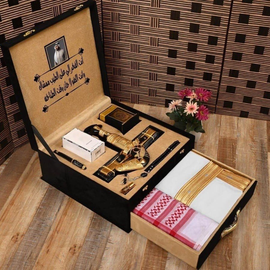 طقم رجالي مميز