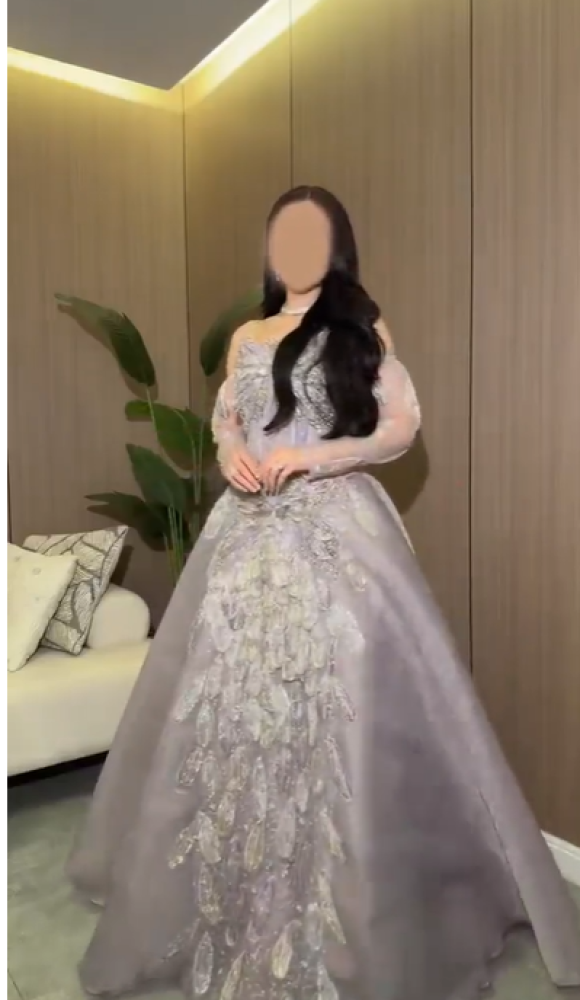 فستان سهره اللون موف   تل بطانة تفته جيبون كلفه تطريز خرز ديل كلوش    من متجر جوهره D