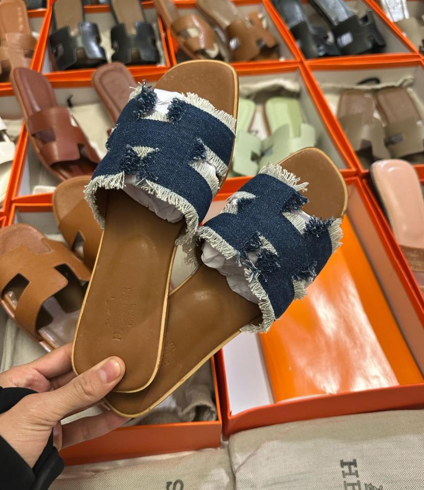 احذية مريحة سـليبرات من متجر جوهره