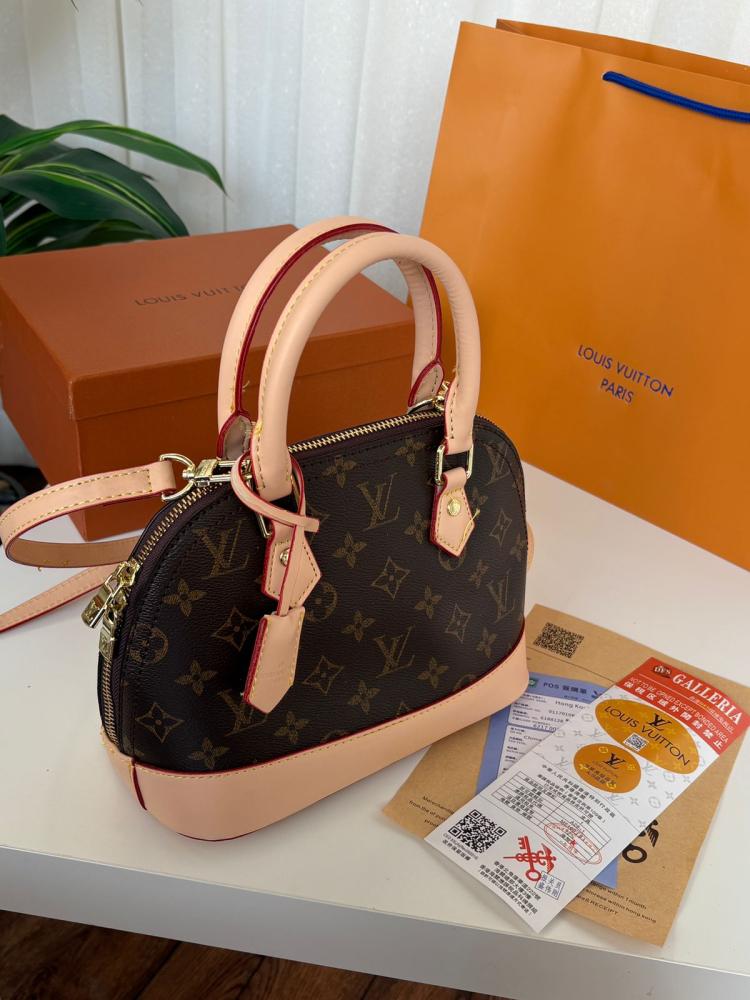 Louis bag from Jewel store