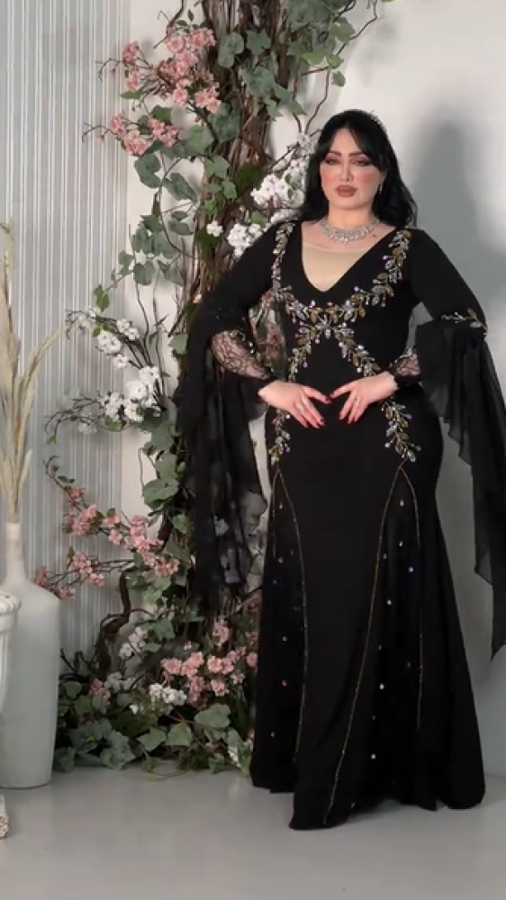 فستان سهره اللون اسود كريب استرتش مع شيفون من متجر جوهره NO