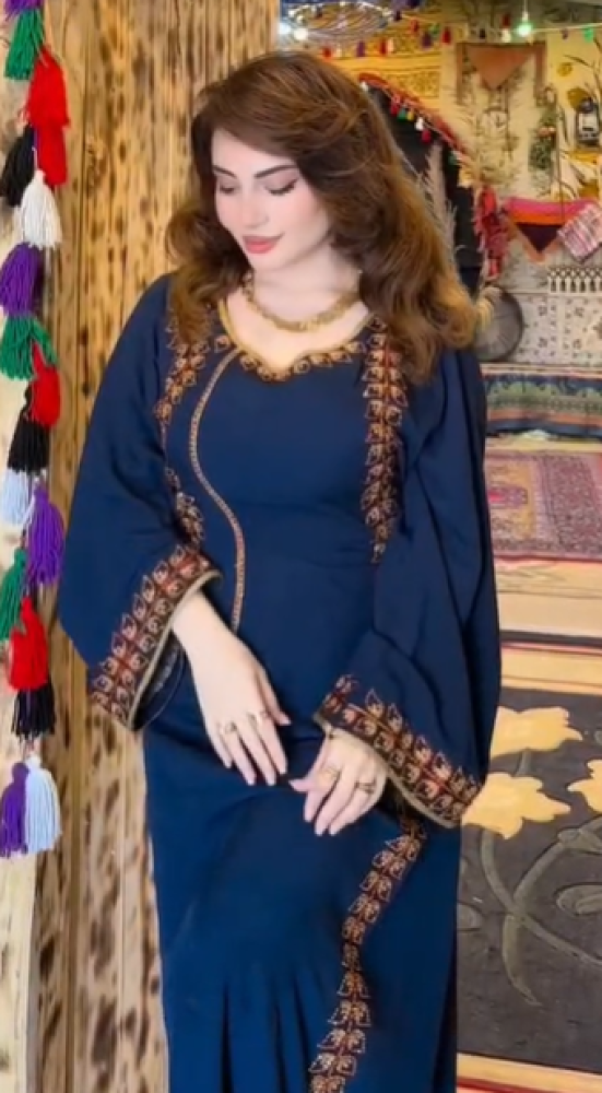 جلابيه  اللون نيلي  باربي  تطريز يدوي من  متجر جوهره MA