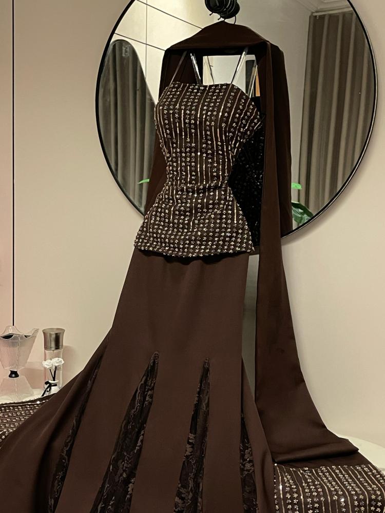 Evening dress in Barbie brown color with beads and lace from Huwara MN store