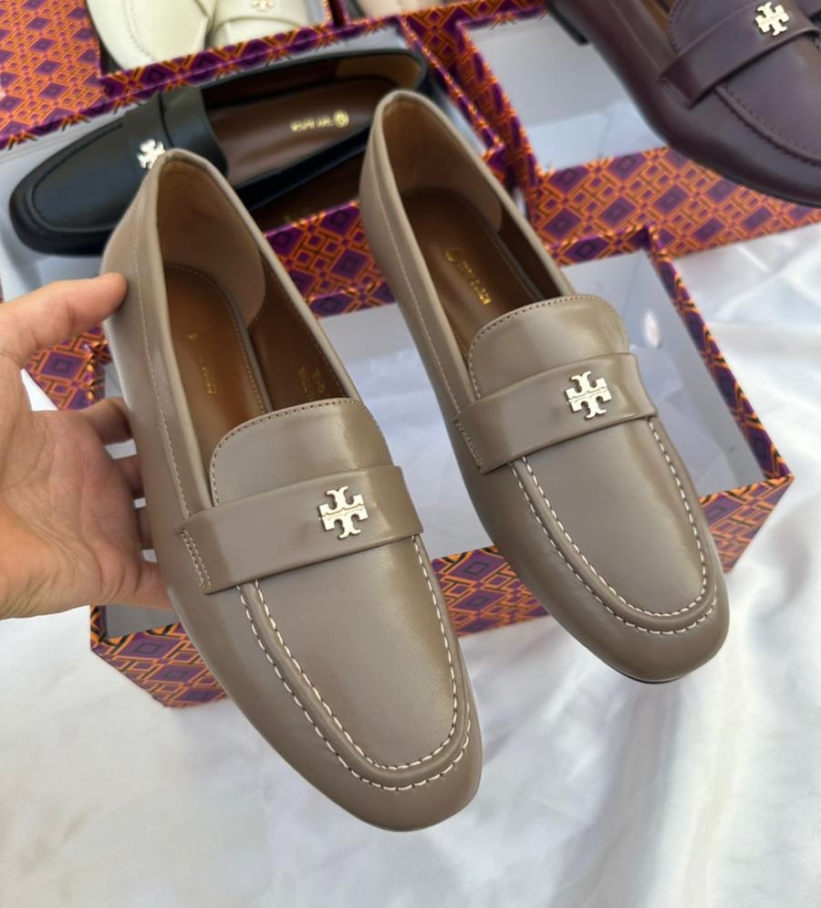 احذية  مريحة تـوري بورش من متجر جوهره