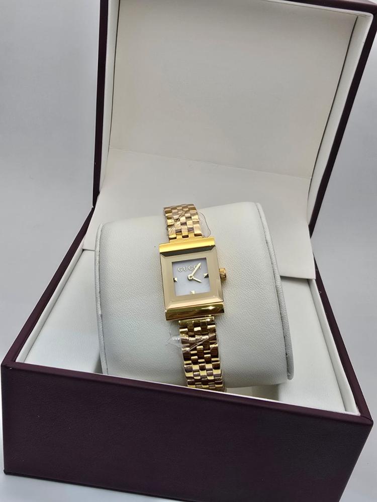 ساعة نسائية GUCCI  من  متجر جوهره