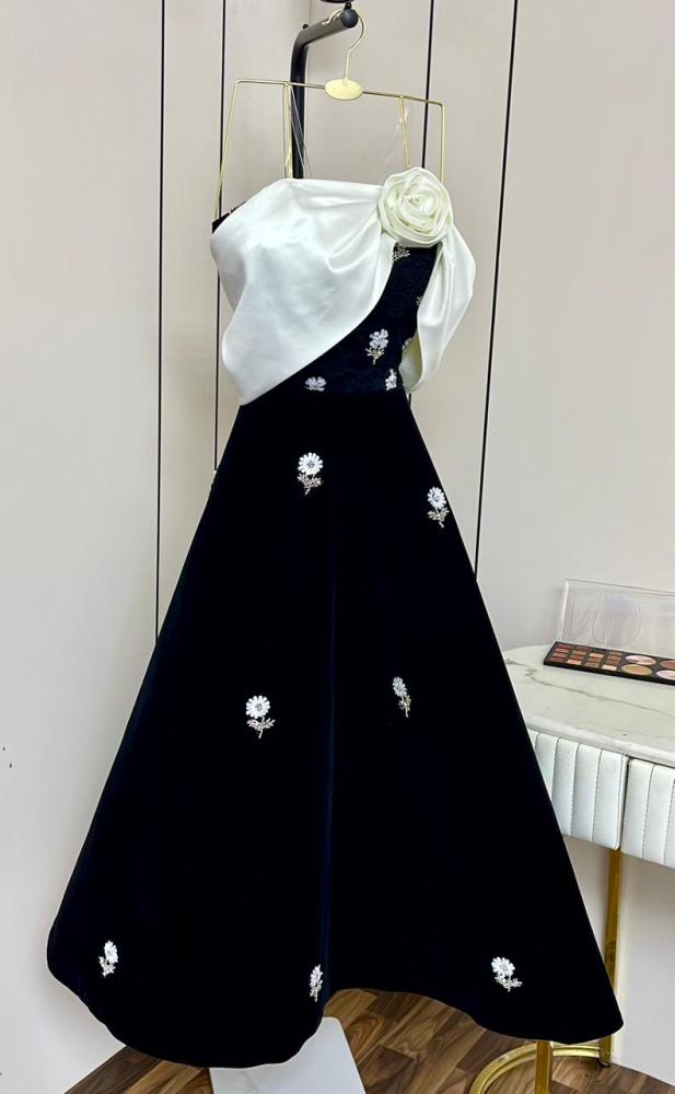Evening dress black color pure wool original first class with hand embroidery luxurious from Jewel store TR LF D