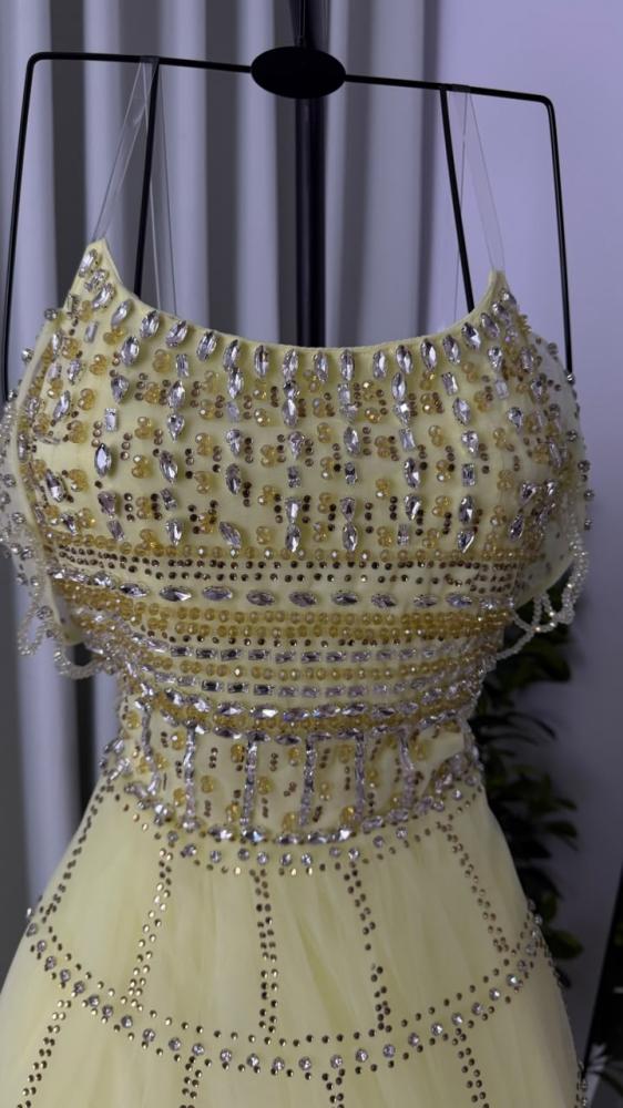 فستان سهره  اللون موف ليموني تل وتطريز يدوي  وفصوص زركون- تل اصلي درجه اولى بتطريز يدوي راقي  الصدر تطريز يدوي زركون فصوص شغل فاخر تل ذبل كلوش  من   متجر جوهره FH  D MN
