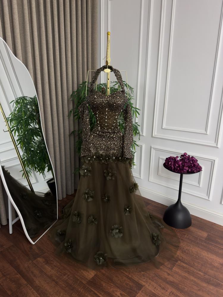 Evening dress in flesh color with beaded embroidery, crystal flower embroidery, cut lace, beaded tulle, tulle, from Jowhara MN D LA store