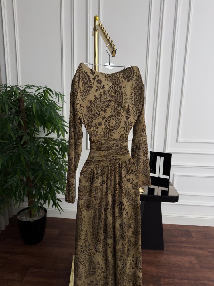 Dress in brown color, tile print, floral pattern, lining, from Jewel LA store