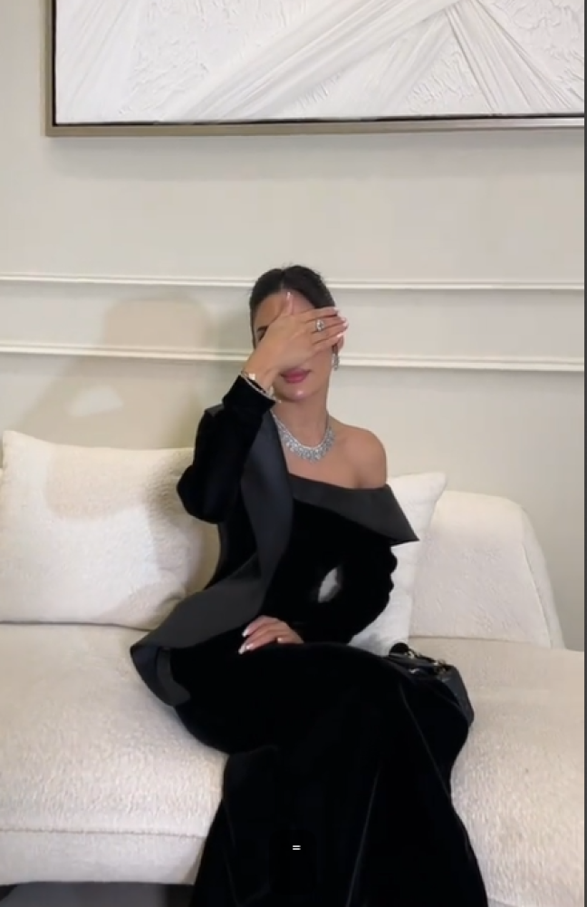 فستان سهره اللون اسود جوخ من متجر جوهره MN