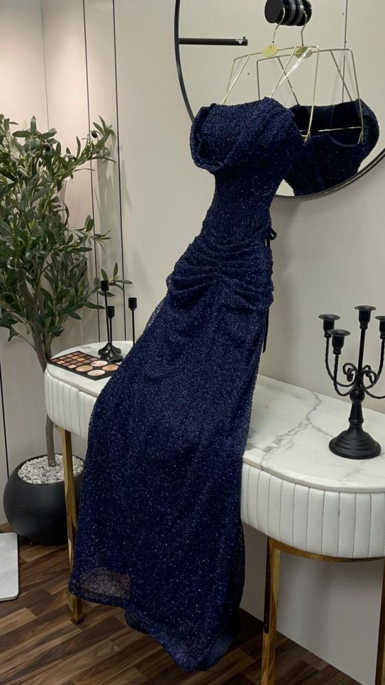 Evening dress in navy color, evening dress with bead embroidery from Jawhara LF store