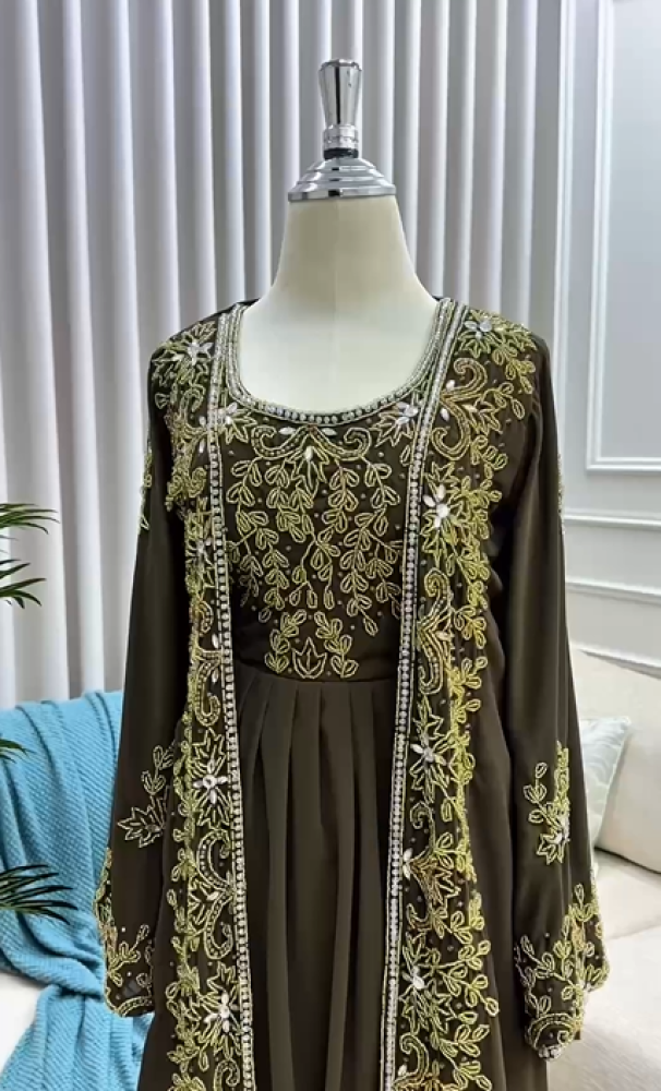 جلابية اللون زيتي الخامه جورجيت  تطريز يدوي راقي  من متجر جوهره MA