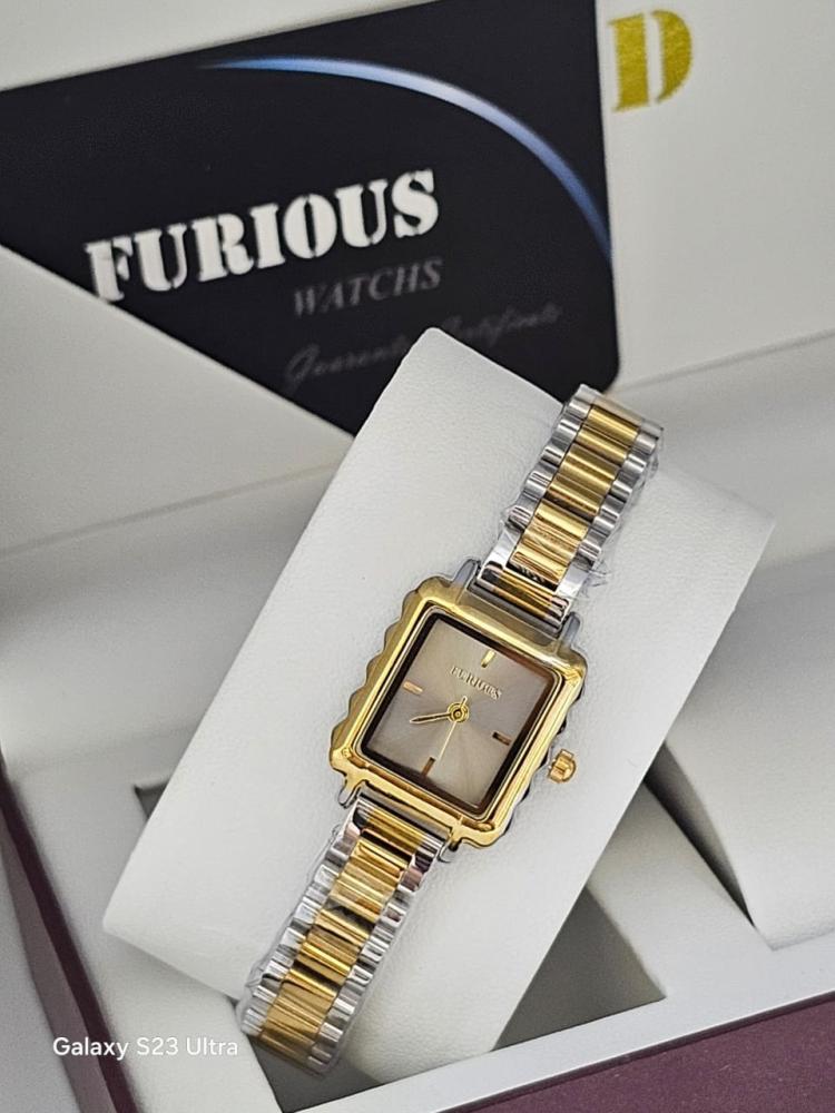 ساعة نسائية FURIOUSمن  متجر جوهره