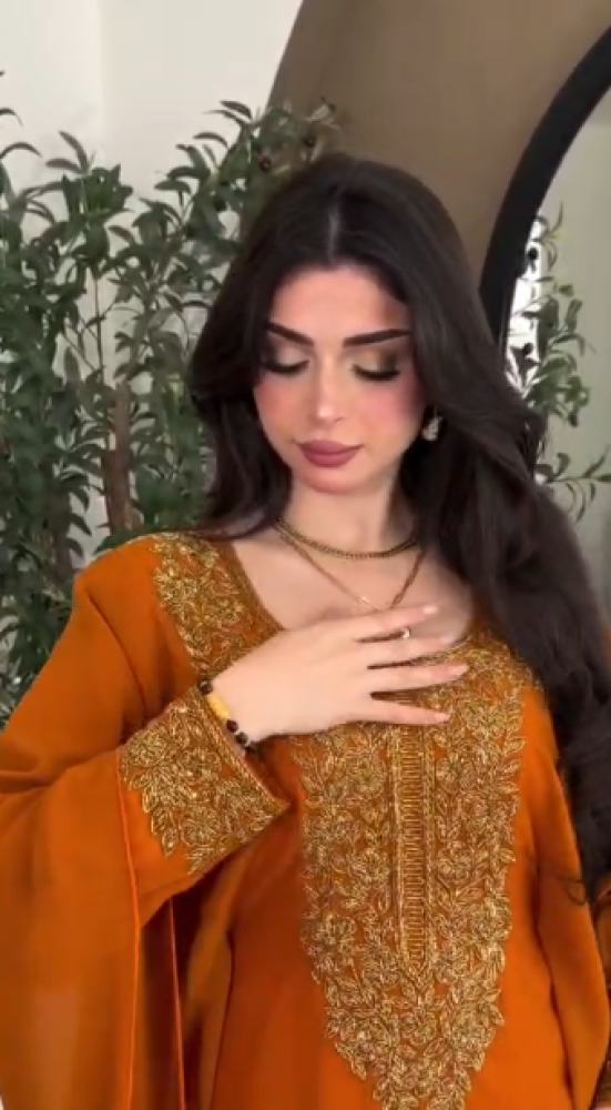 جلابية اللون ارونج شيفون جورجيت  تطريز يدوي    من متجر  جوهره FR