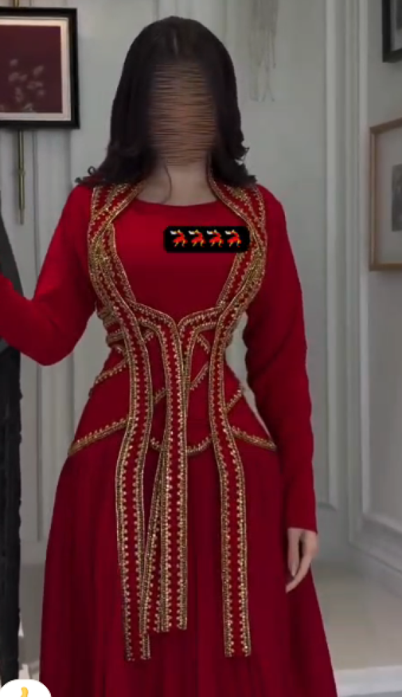 فستان  اللون   احمر باربي   شيفون جورجيت  من متجر  جوهره  TR FR