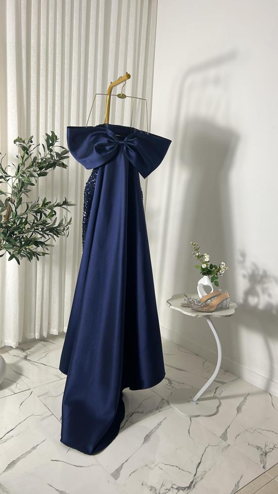 Elegant evening dress, emerald green, pink, navy blue, material Mikado, embroidery, beads, MN